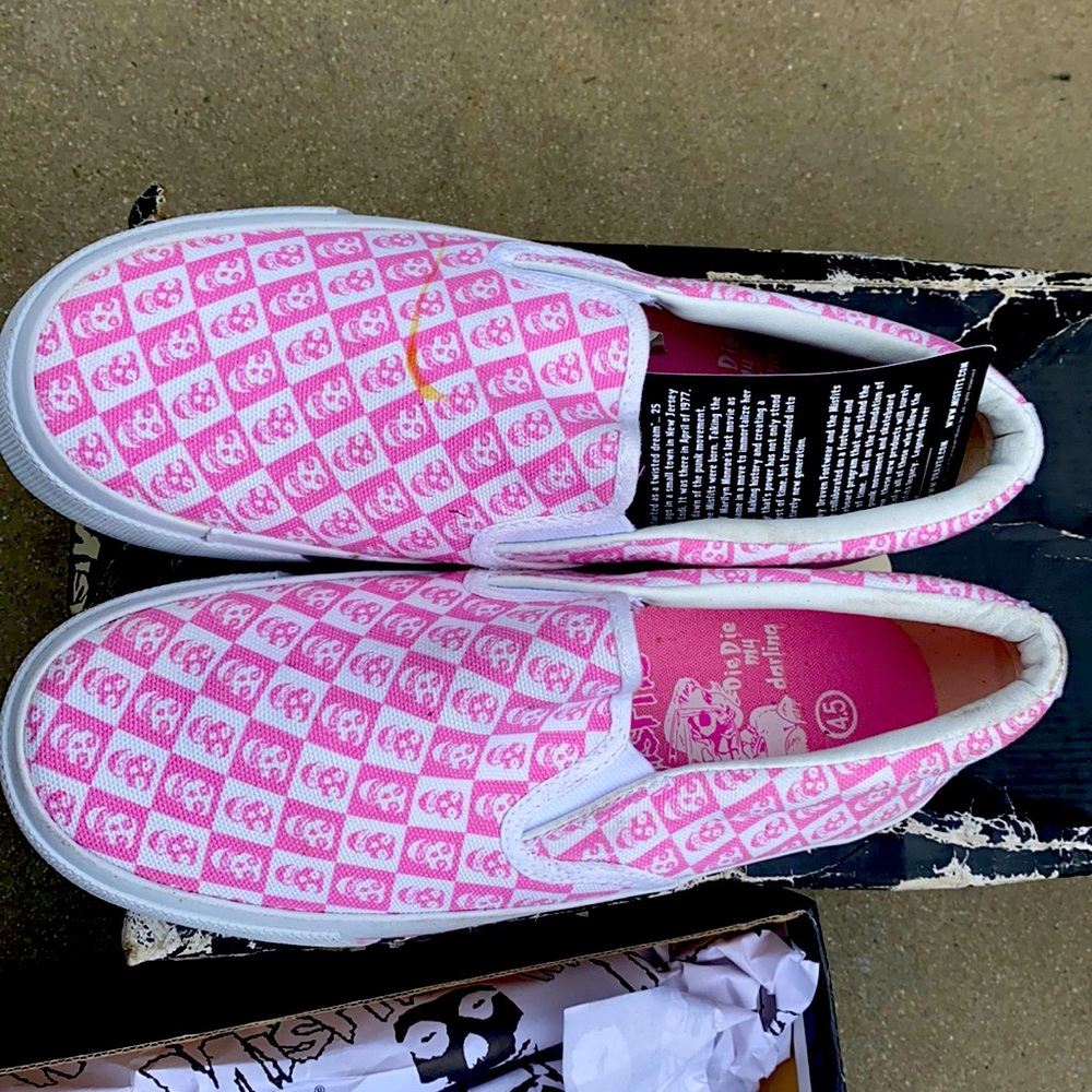 Misfit women shoes bran new never been used